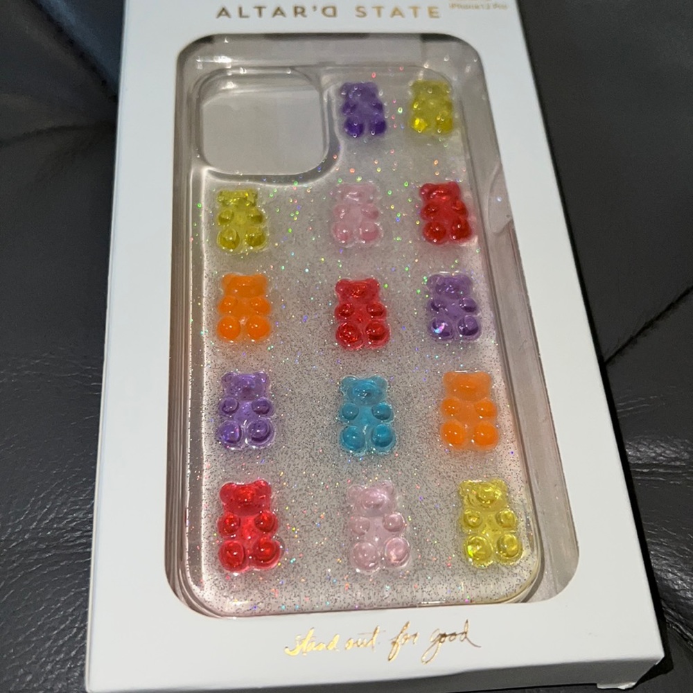 iphone 12 cover - gummy bear with sparkle